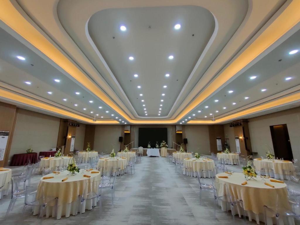 Diversion 21 Hotel Iloilo City Εξωτερικό φωτογραφία