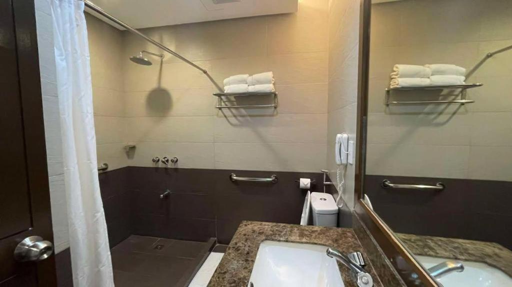 Diversion 21 Hotel Iloilo City Εξωτερικό φωτογραφία
