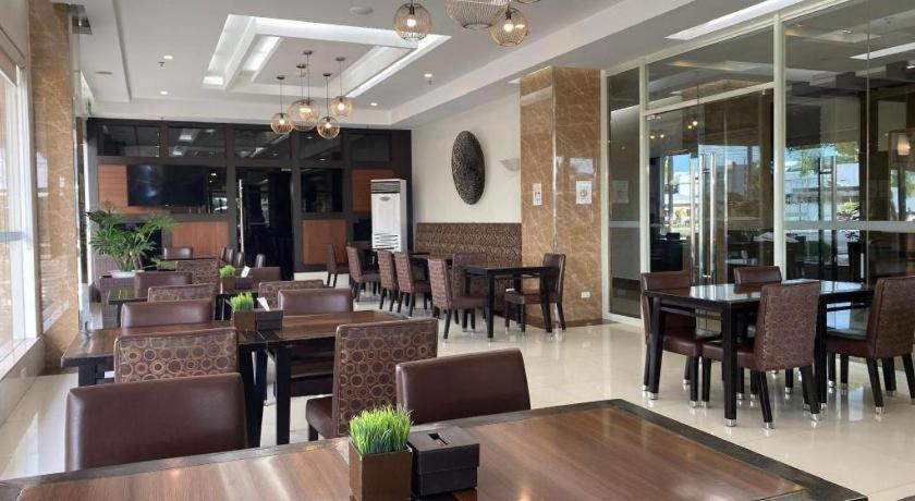 Diversion 21 Hotel Iloilo City Εξωτερικό φωτογραφία